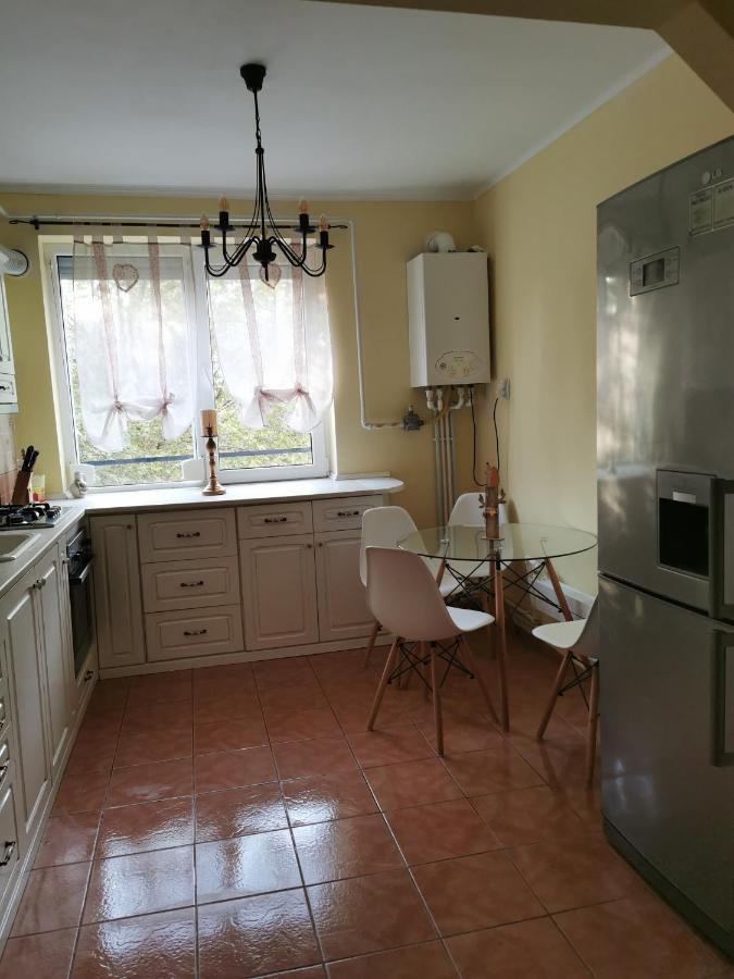 Chic Apartment Brăila Eksteriør billede