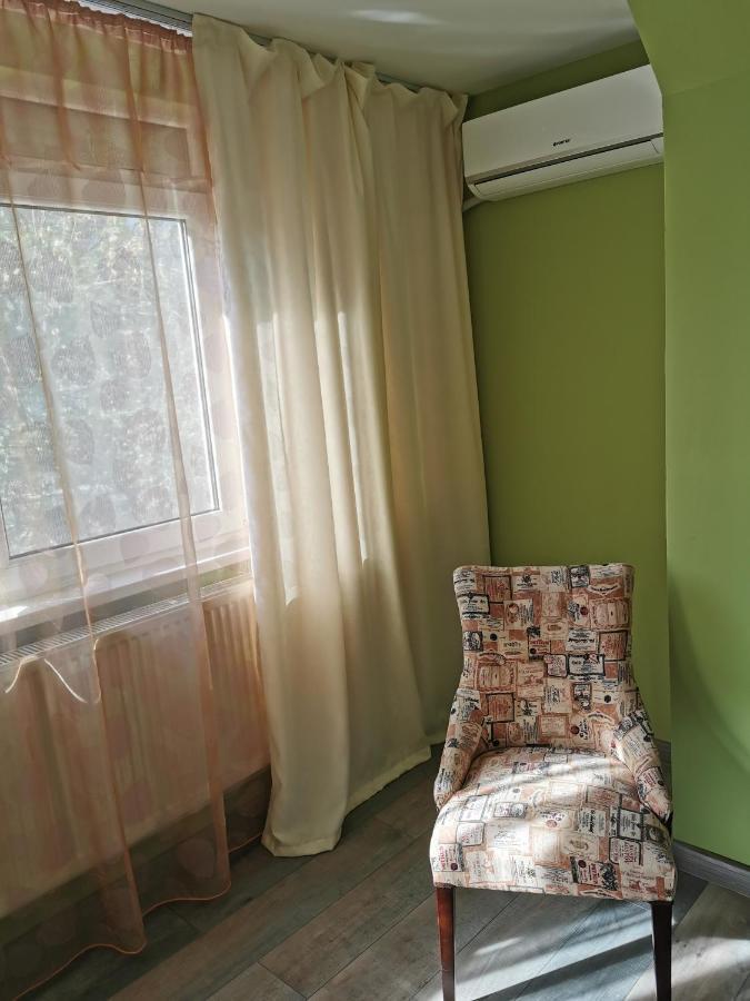 Chic Apartment Brăila Eksteriør billede
